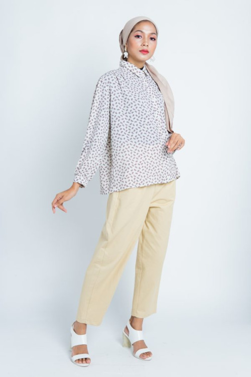 White Collared Printed Top