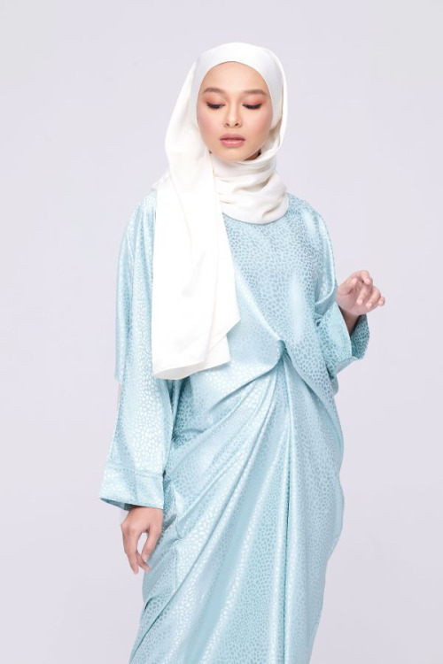 Turqoise Aerisa Satin Kaftan