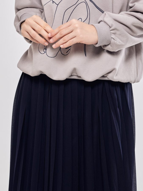 Fresh Pleat Skirt in Navy Blue