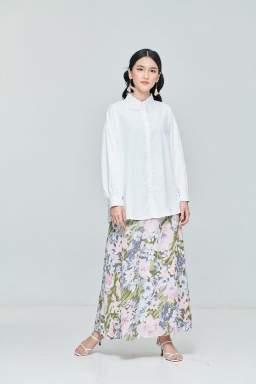 White Top Collar Lace