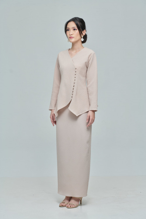 Beige Anggun Modern Kebaya