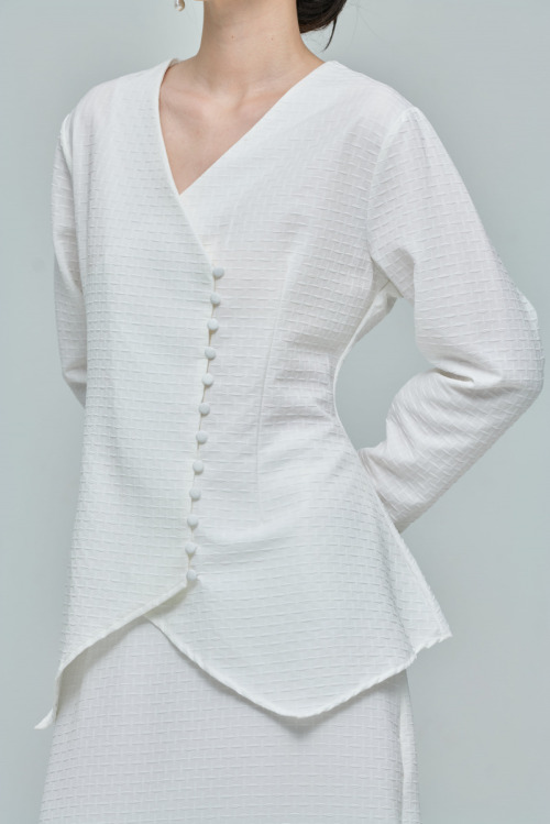 White Anggun Modern Kebaya