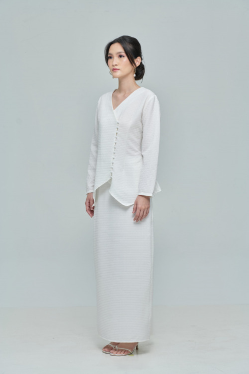 White Anggun Modern Kebaya