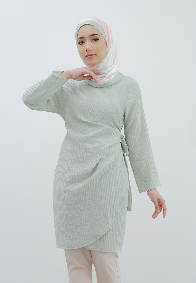 Pastel Green Bubble Texture Wrap Top