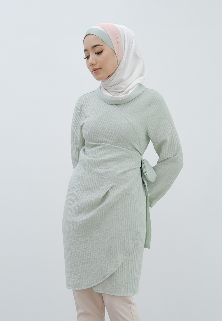 Pastel Green Bubble Texture Wrap Top