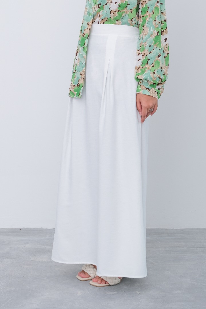 White Havana A-Line Pleated Skirt