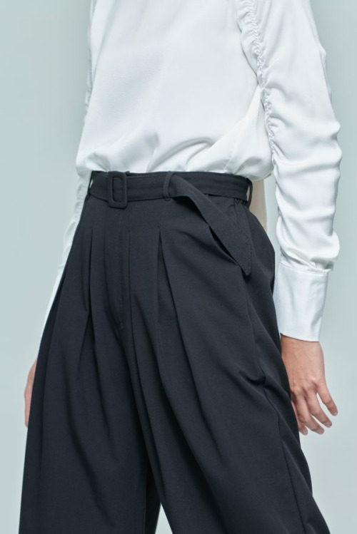 Black Buckle Wide Pants