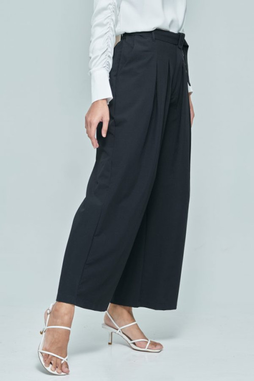 Black Buckle Wide Pants