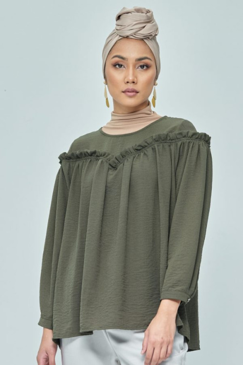 Green Ruffle Cuff Sleeve Top