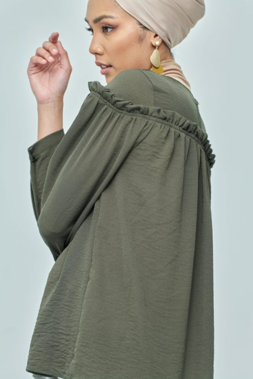 Green Ruffle Cuff Sleeve Top