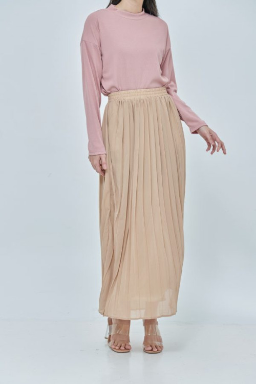 Fresh Pleat Skirt in Light Brown