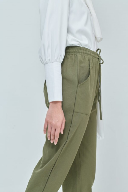 Green Cara Ankle Pants