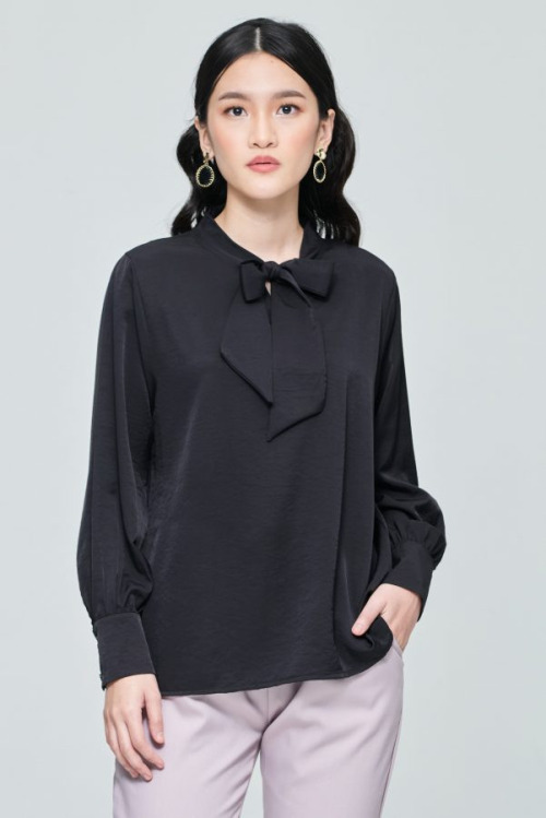 Black Bow Tie Plain Top