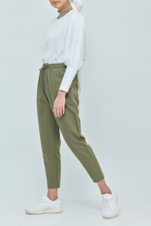 Green Cara Ankle Pants