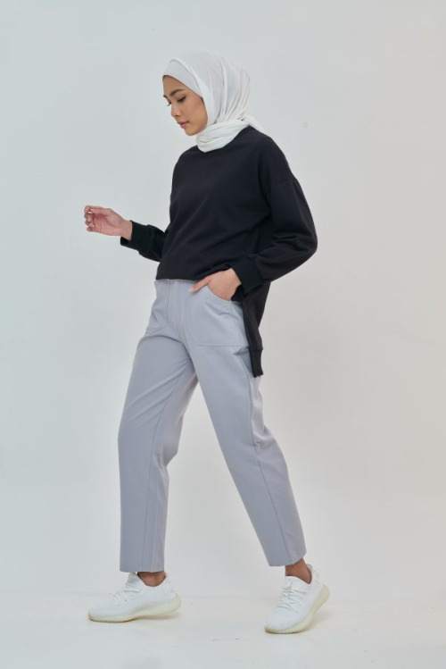 Black Cara Long Sweatshirt
