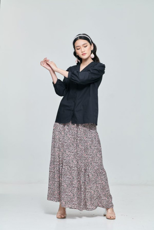 Black Ruffle Puff Sleeve Top