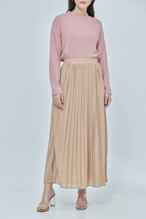 Fresh Pleat Skirt in Light Brown