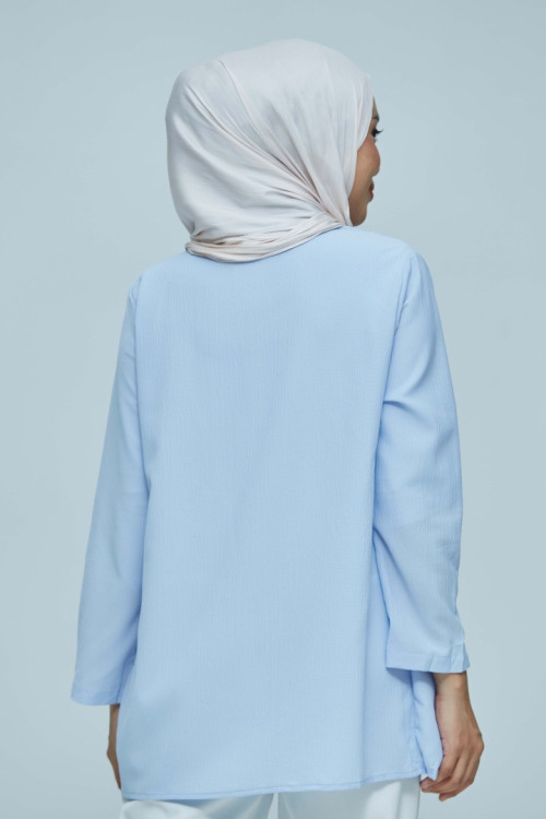 Light Blue Weenie Side Collar Loose Shirt