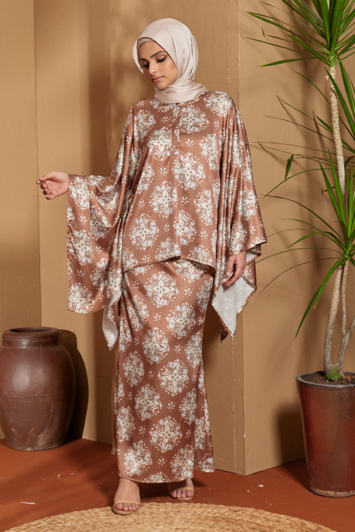 Brown Aaliyah Abstract Satin Modern Kaftan