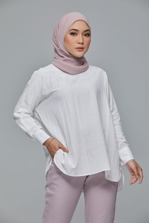 White Alice Basic Linen Blouse