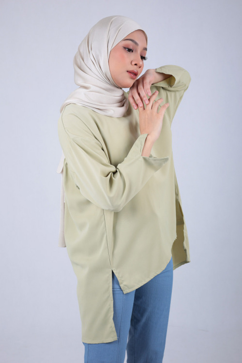 Baby Green Nelly High-Low Slit Blouse