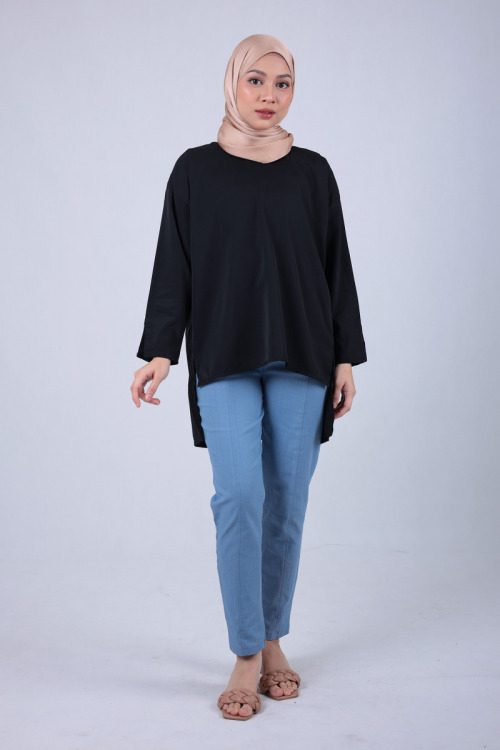 Black Nelly High-Low Slit Blouse