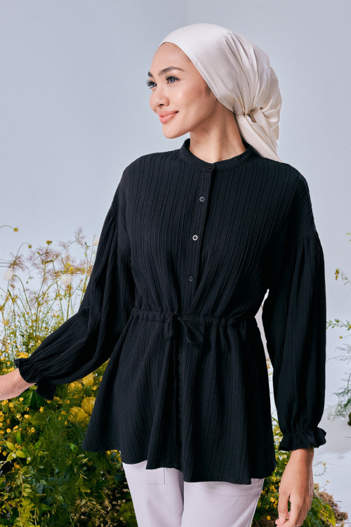 Black Fleur Tie Pleat Textured Blouse