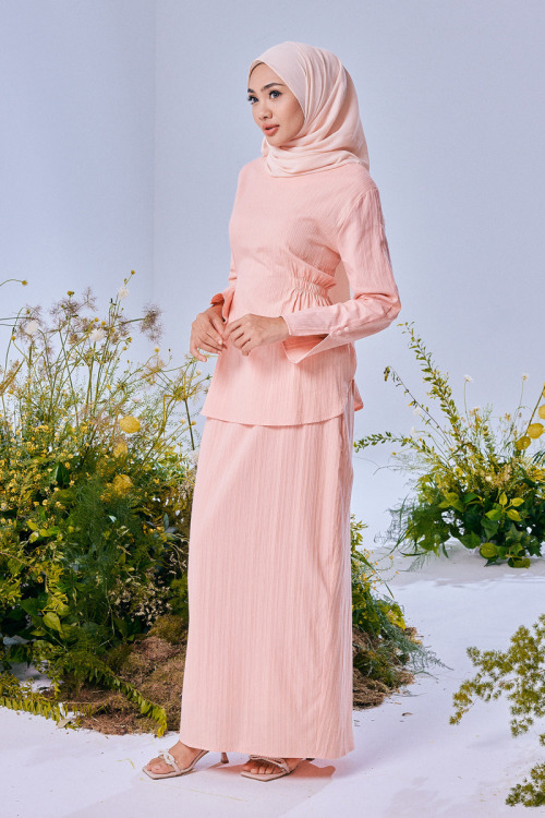 Pink Caroline Cotton Textured Kurung