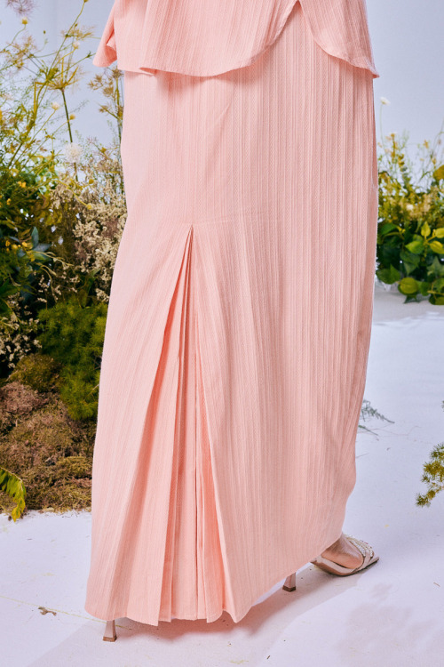 Pink Caroline Cotton Textured Kurung