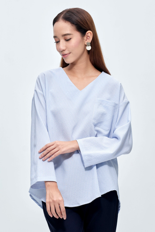 Blue Tyra V-Neck Loose Top