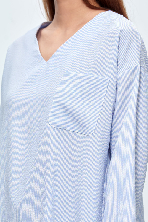 Blue Tyra V-Neck Loose Top