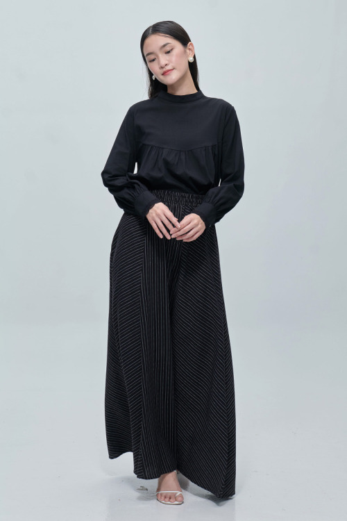 Black Elinie Stripes Maxi Cotton Skirt