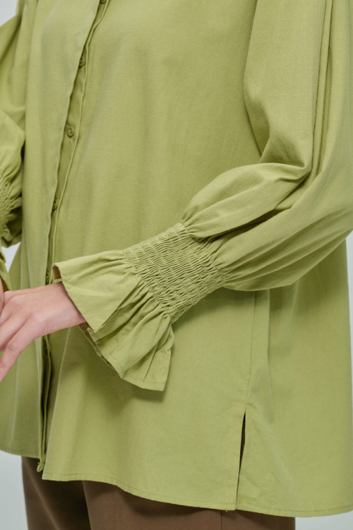 Green Shelly Ruffle Cuff Cotton Blouse