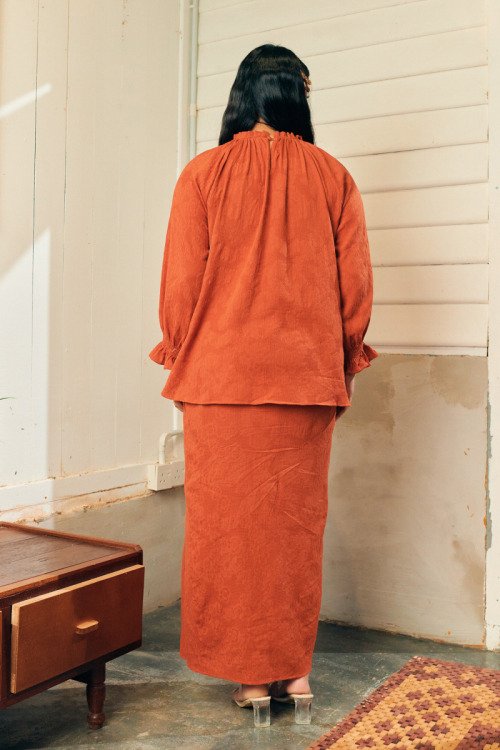 Brick Orange Nasreen Ruffle Textured Cotton Kurung