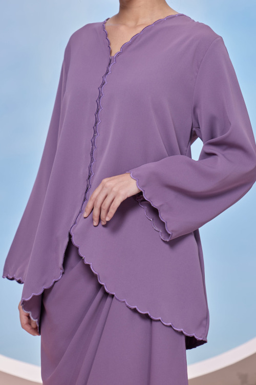 Purple Camelia Scallop Kebaya Modern
