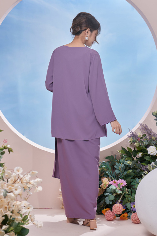Purple Camelia Scallop Kebaya Modern